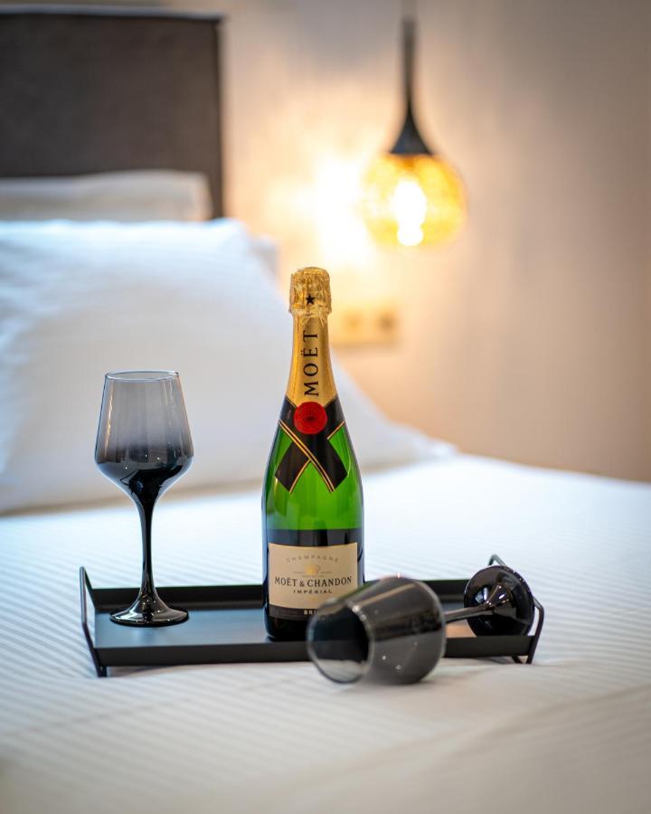 Luxury Suite In Downtown Iraklio Eksteriør billede